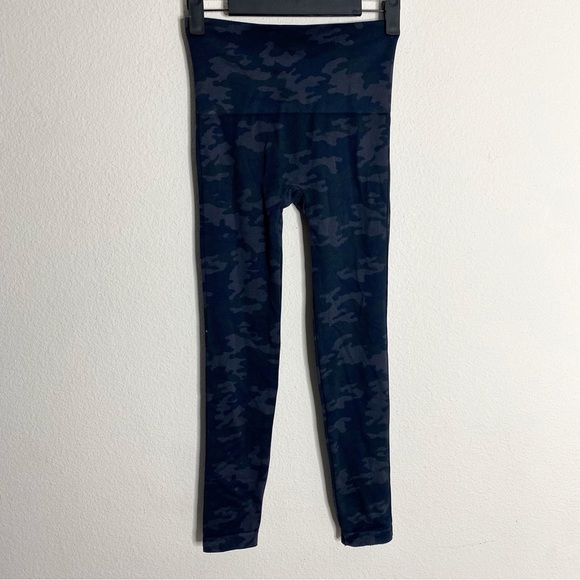 SPANX gray green camo high rise yoga leggings size small - Picture 3 of 4